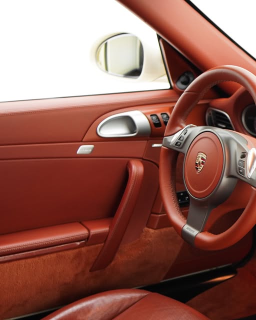 PORSCHE 911 CARRERA S - Imagem 4