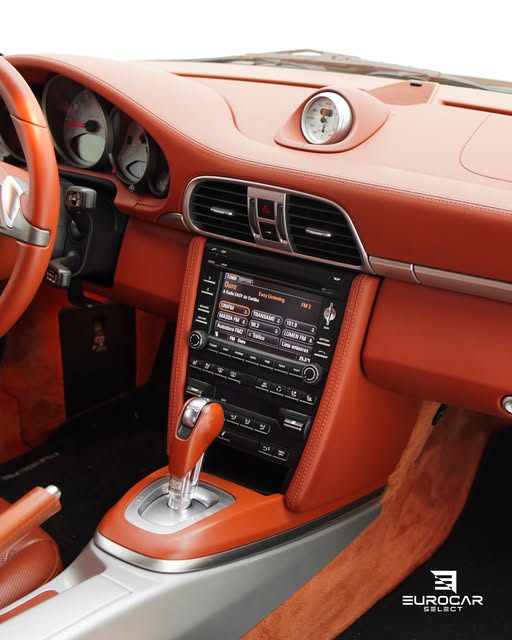 PORSCHE 911 CARRERA S - Imagem 10