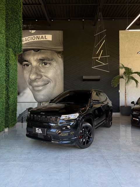 JEEP COMPASS BLACKHAWK AT9 - Imagem 1