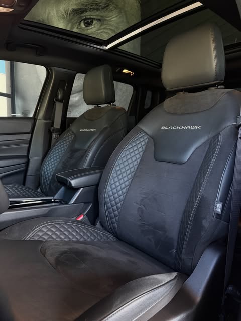 JEEP COMPASS BLACKHAWK AT9 - Imagem 7