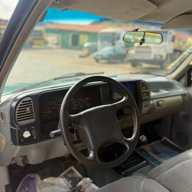 CHEVROLET SILVERADO - Imagem 12