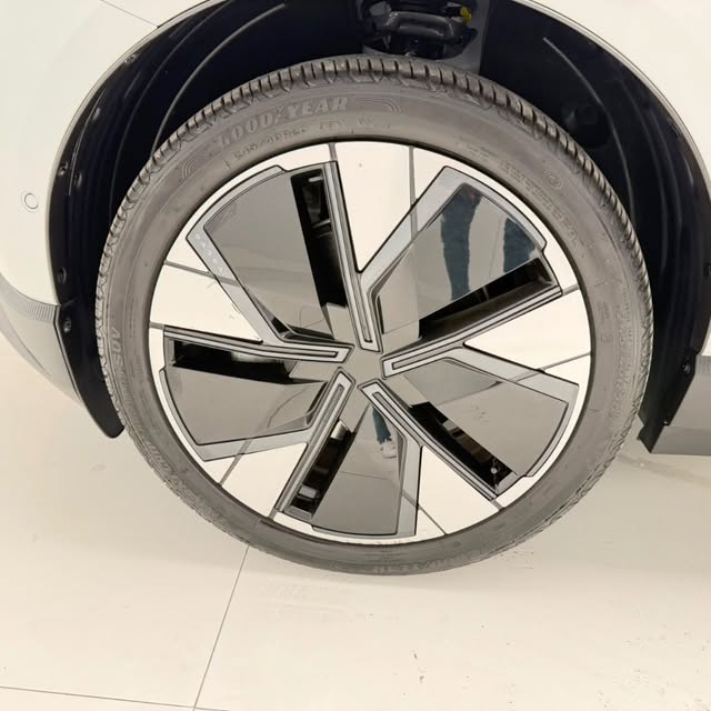 VOLVO EX30 E60 ULTRA - Imagem 8