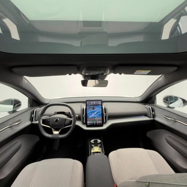 VOLVO EX30 E60 ULTRA - Imagem 9
