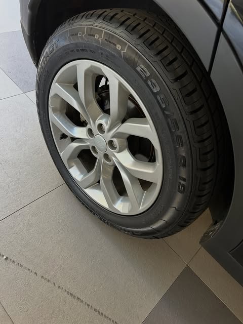 LAND ROVER DISCOVERY SPORT HSE SI4 - Imagem 7