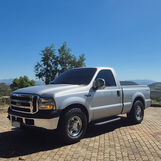 FORD F-250 XLT-L - Imagem 1
