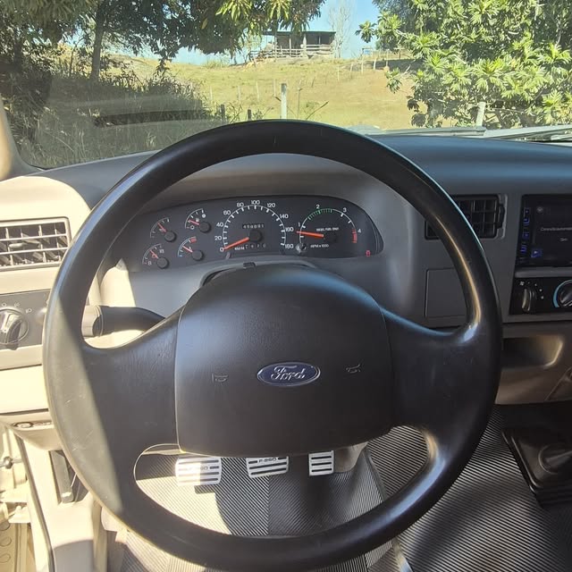 FORD F-250 XLT-L - Imagem 11