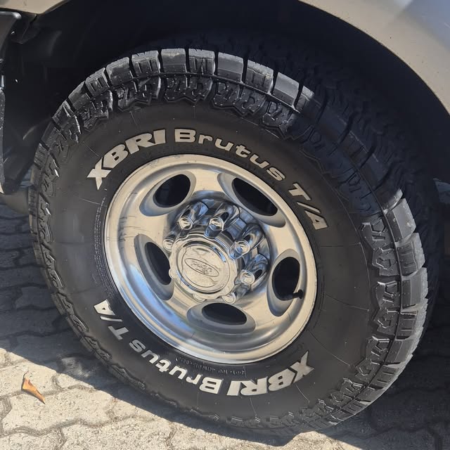 FORD F-250 XLT-L - Imagem 9
