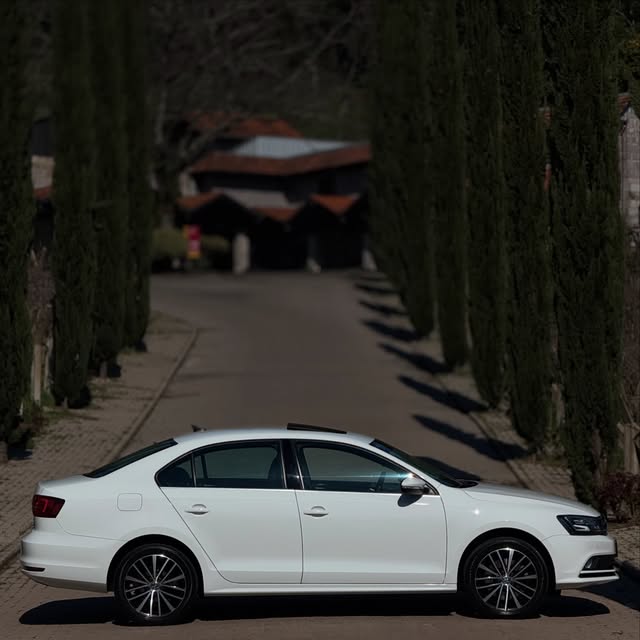 VOLKSWAGEN JETTA 2.0 TSI - Imagem 12