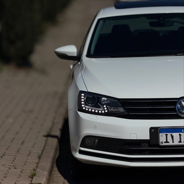 VOLKSWAGEN JETTA 2.0 TSI - Imagem 13