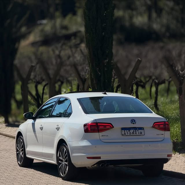 VOLKSWAGEN JETTA 2.0 TSI - Imagem 15