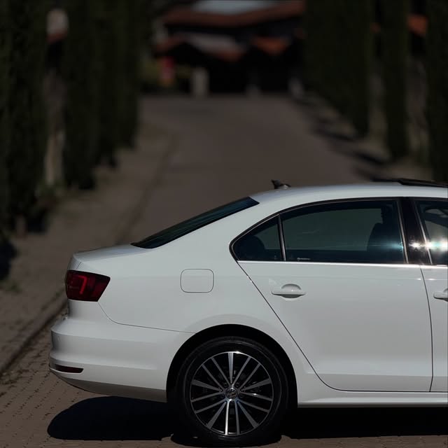 VOLKSWAGEN JETTA 2.0 TSI - Imagem 4