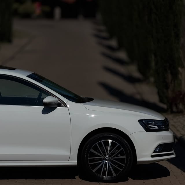VOLKSWAGEN JETTA 2.0 TSI - Imagem 5