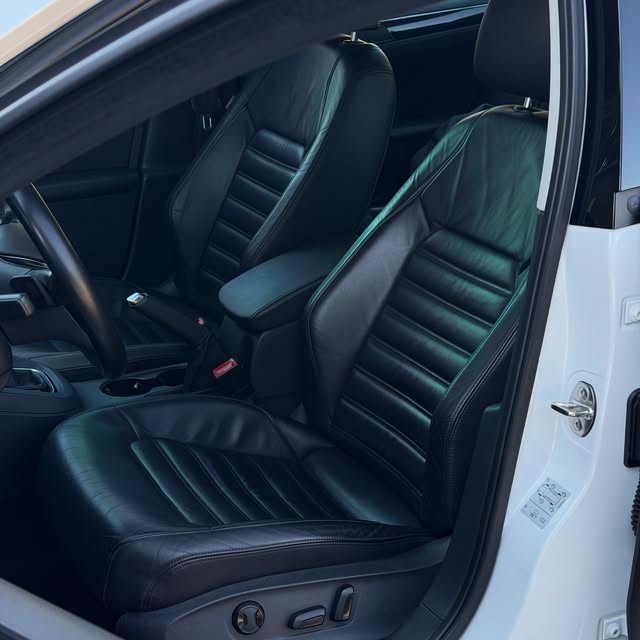 VOLKSWAGEN JETTA 2.0 TSI - Imagem 8