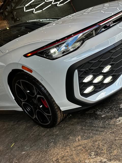 VOLKSWAGEN GOLF GTI AUTOBAHN - Imagem 9