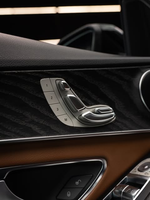 MERCEDES-BENZ C300 SPORT - Imagem 13