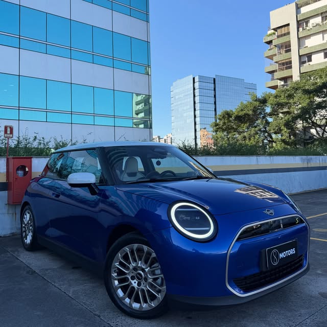 MINI COOPER SE - Imagem 1