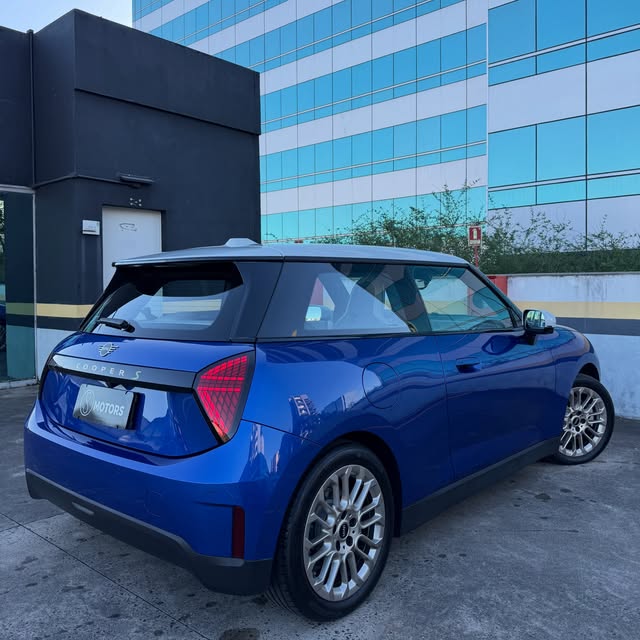 MINI COOPER SE - Imagem 8