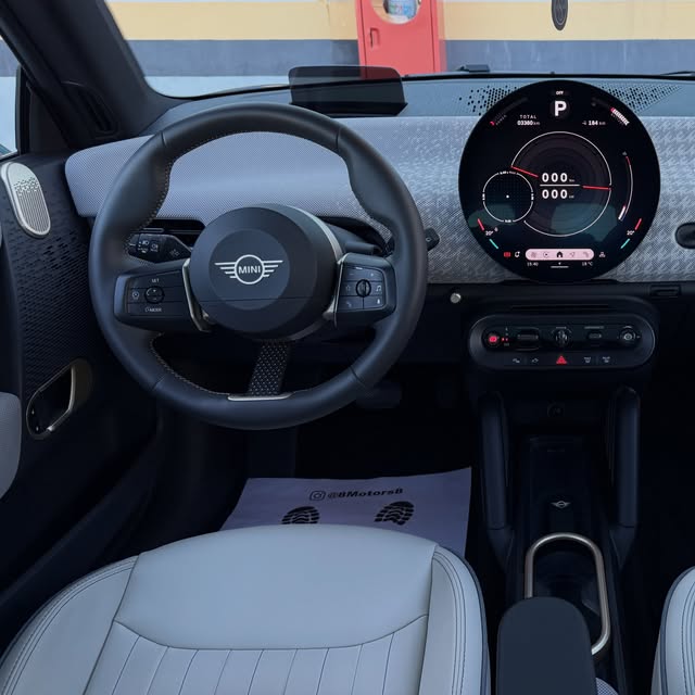 MINI COOPER SE - Imagem 9