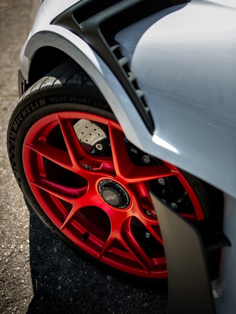 PORSCHE 911 GT3 RS - Imagem 4