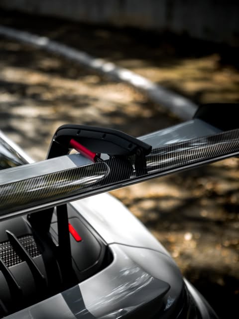 PORSCHE 911 GT3 RS - Imagem 8