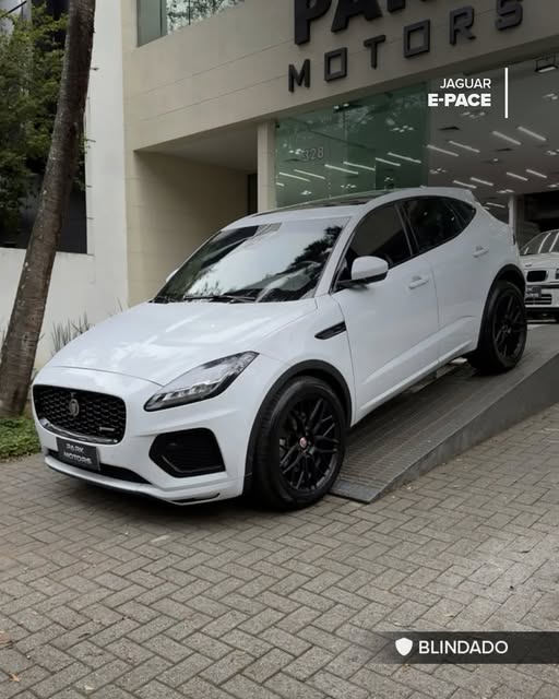 JAGUAR E-PACE R-DYNAMIC S P250 - Imagem 1