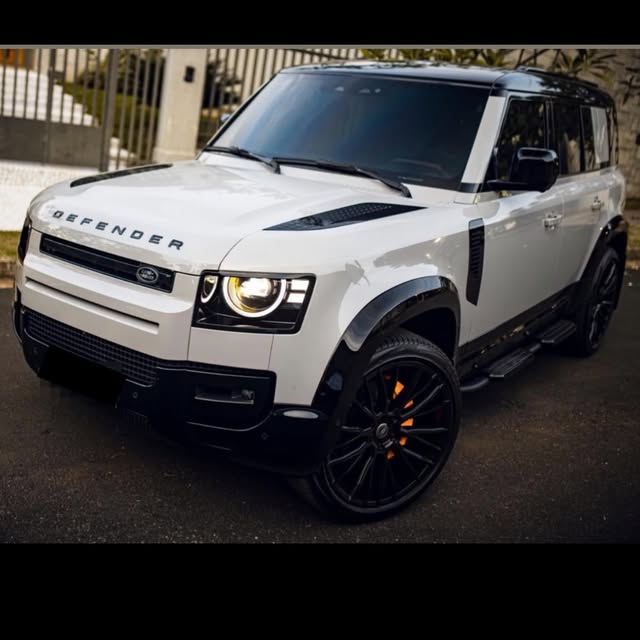 LAND ROVER DEFENDER X-DYNAMIC HSE - Imagem 15