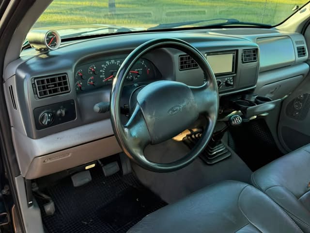 FORD F-250 XL-L - Imagem 11