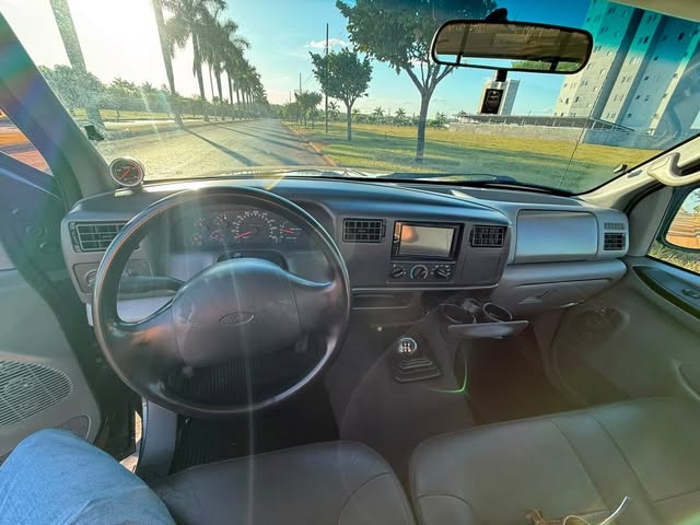 FORD F-250 XL-L - Imagem 10