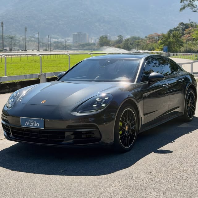 PORSCHE PANAMERA 4 E-HYBRID - Imagem 1