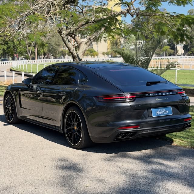 PORSCHE PANAMERA 4 E-HYBRID - Imagem 3
