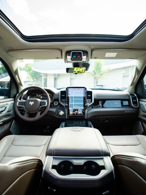 RAM 1500 LARAMIE - Imagem 7