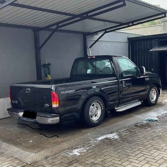 FORD F-250 XLT-L - Imagem 8