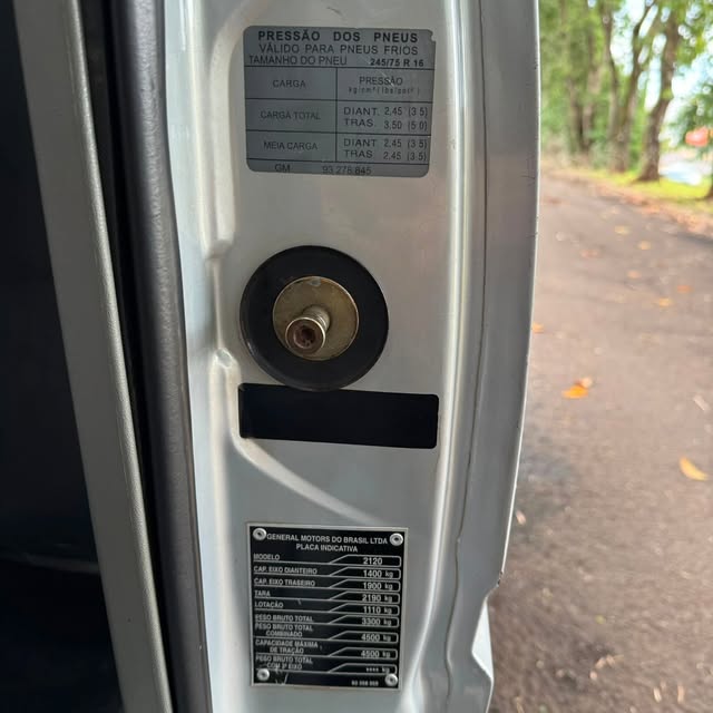 CHEVROLET SILVERADO - Imagem 16