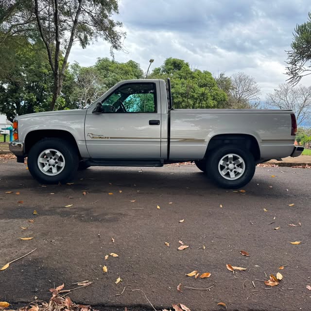 CHEVROLET SILVERADO - Imagem 3