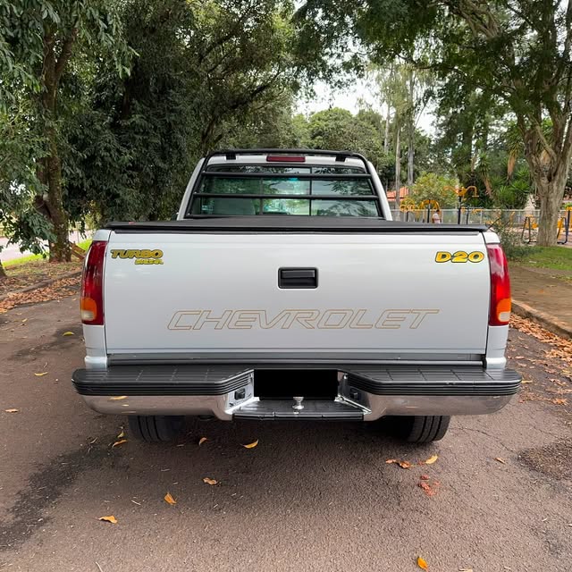 CHEVROLET SILVERADO - Imagem 7