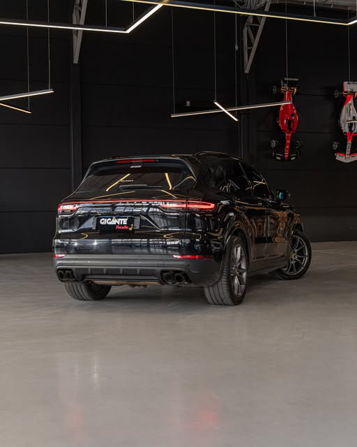 PORSCHE CAYENNE - Imagem 2