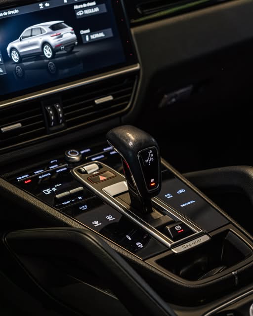 PORSCHE CAYENNE - Imagem 6