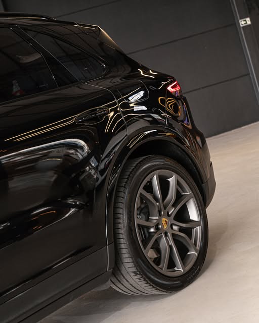 PORSCHE CAYENNE - Imagem 9