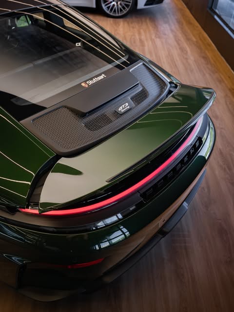 PORSCHE 911 GT3 TOURING - Imagem 15