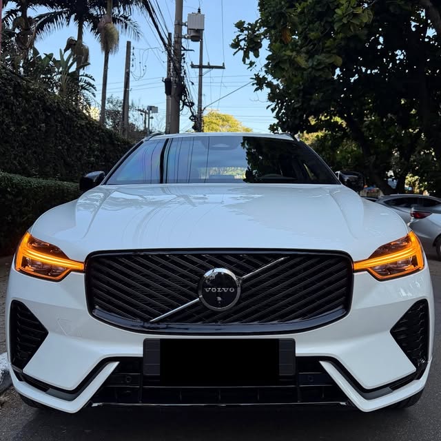 VOLVO XC60 T8 HYBRID ULTRA DARK - Imagem 11