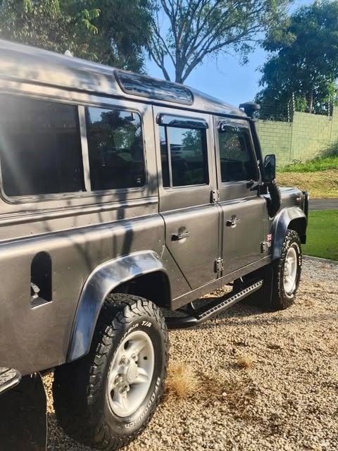 LAND ROVER DEFENDER - Imagem 3