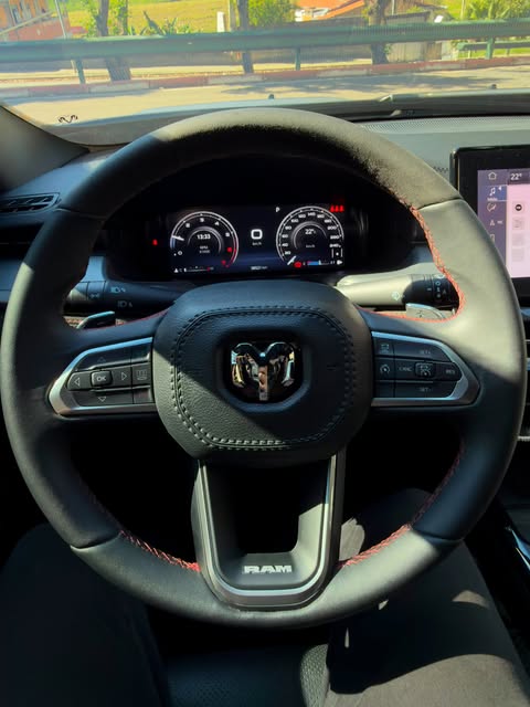 RAM RAMPAGE R/T - Imagem 8