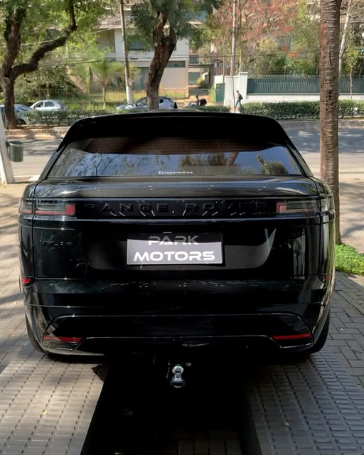 LAND ROVER RANGE ROVER VELAR P400E R-DYNAMIC HSE - Imagem 6