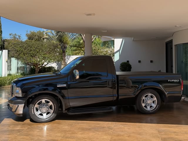 FORD F-250 XLT - Imagem 2