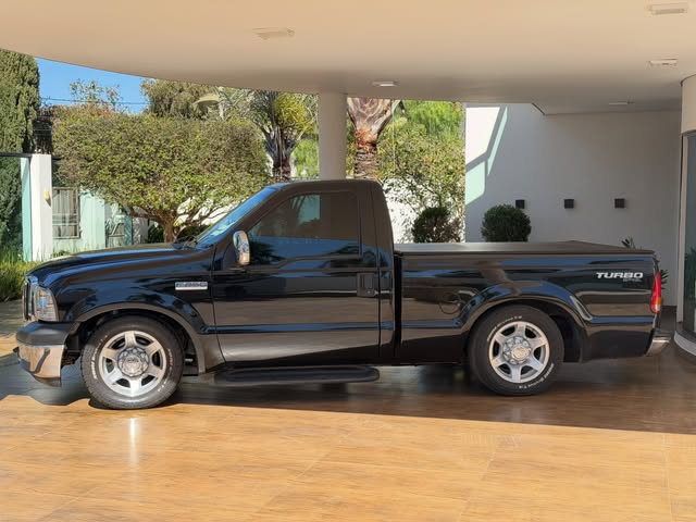 FORD F-250 XLT - Imagem 3