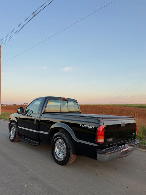 FORD F-250 XLTL - Imagem 4
