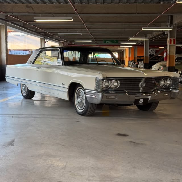 CHRYSLER IMPERIAL CROWN COUPE - Imagem 1