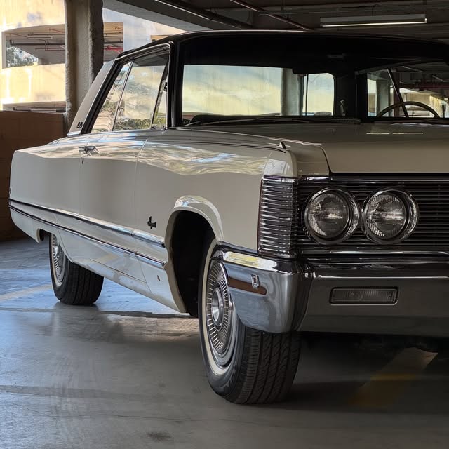 CHRYSLER IMPERIAL CROWN COUPE - Imagem 2