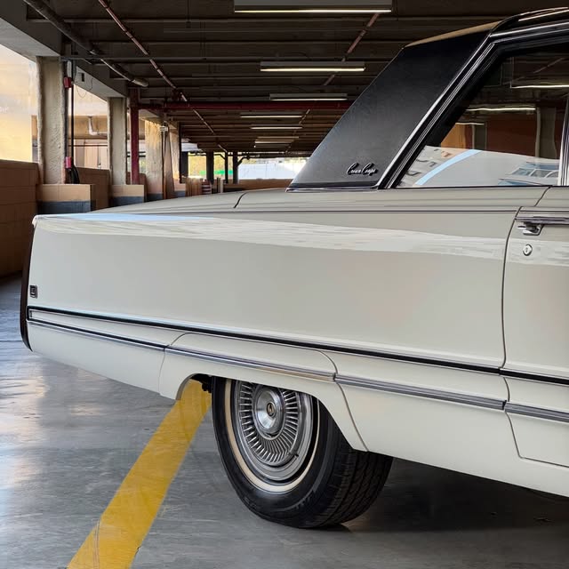 CHRYSLER IMPERIAL CROWN COUPE - Imagem 3