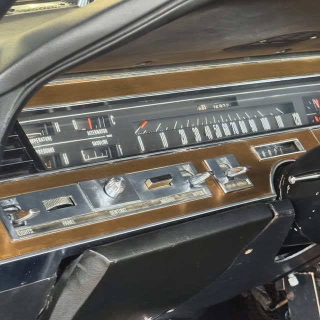 CHRYSLER IMPERIAL CROWN COUPE - Imagem 8